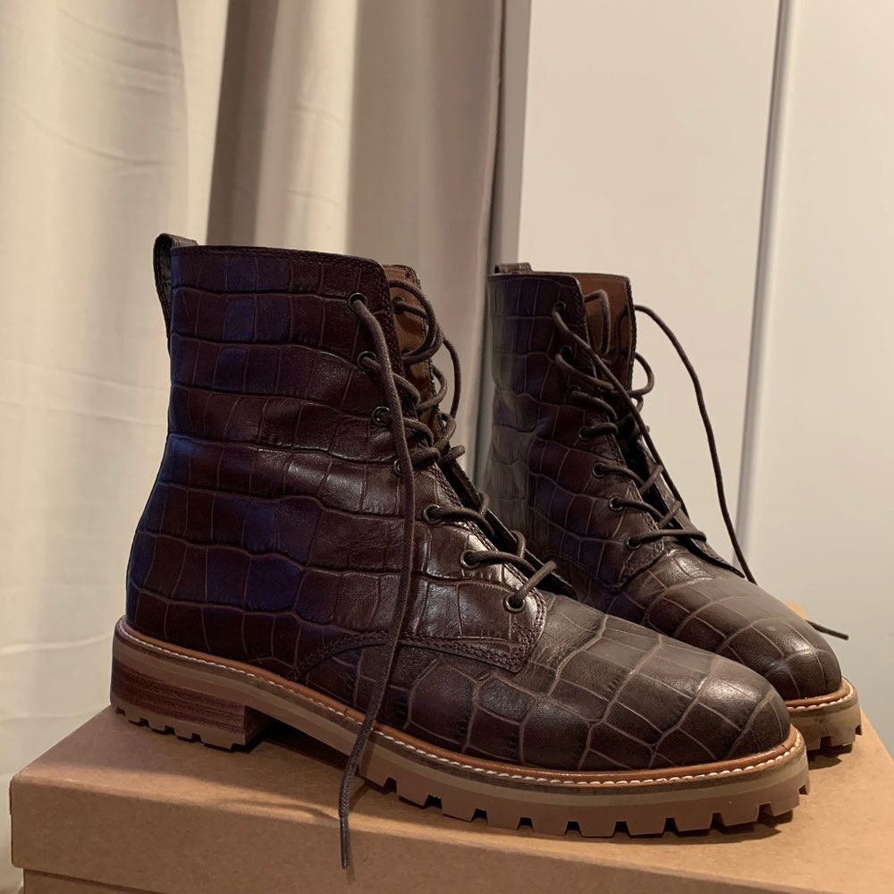Lace-up Croc Boots
